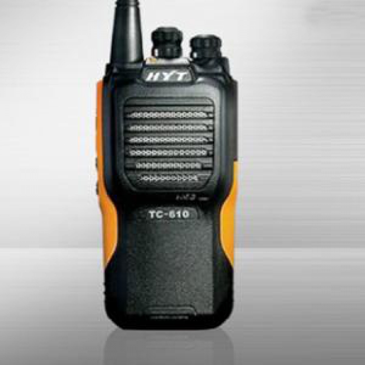 HYT TC-610大口徑喇叭大聲設計 可水洗IP66级 工業對講機 UHF 5W通信距離